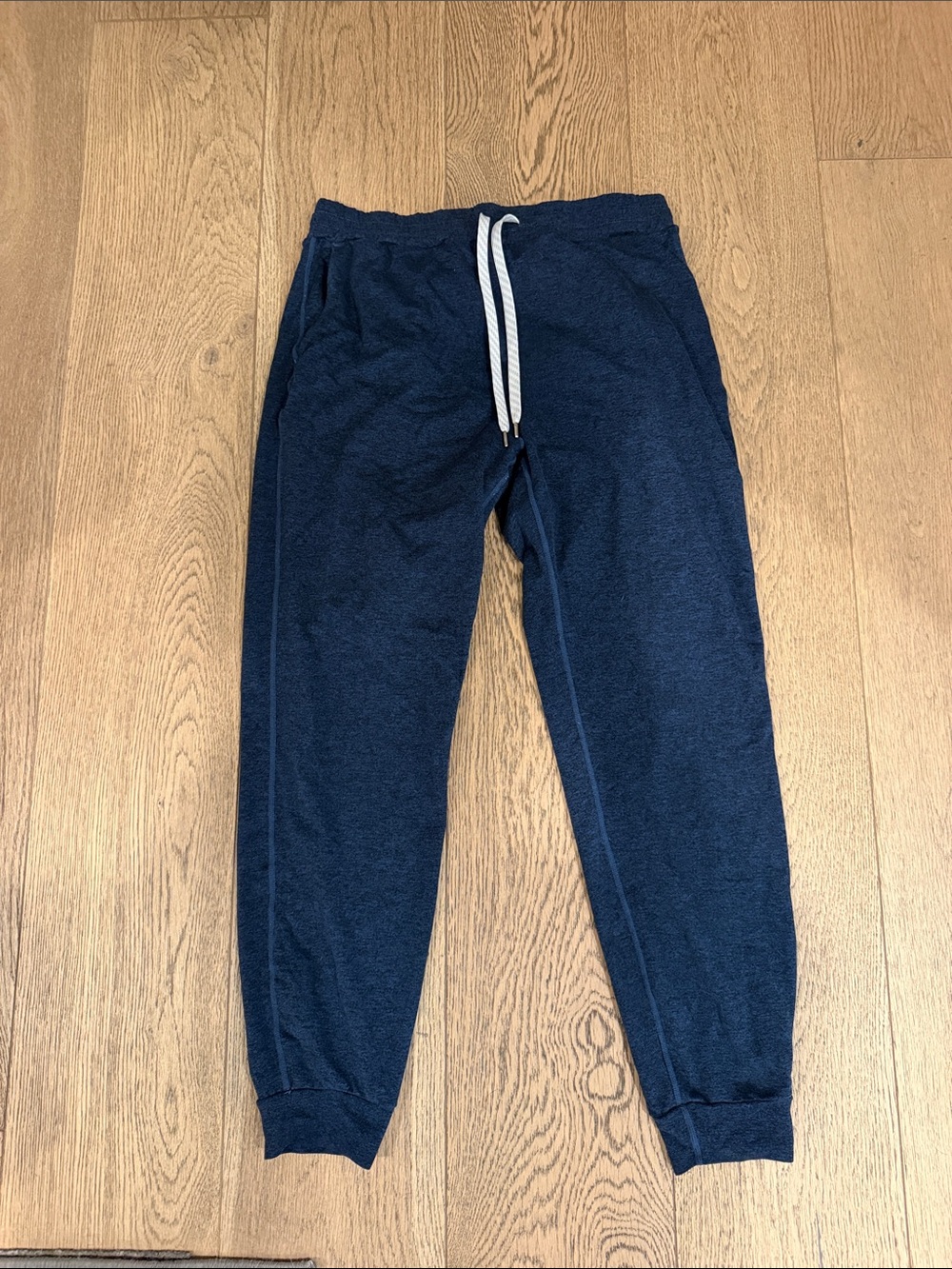 Vuori Women's Heather Navy Jogger Pants - Picture 2 of 4